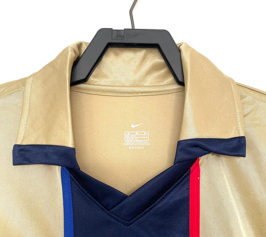 Barcelona Away Retro Jersey 2001/02