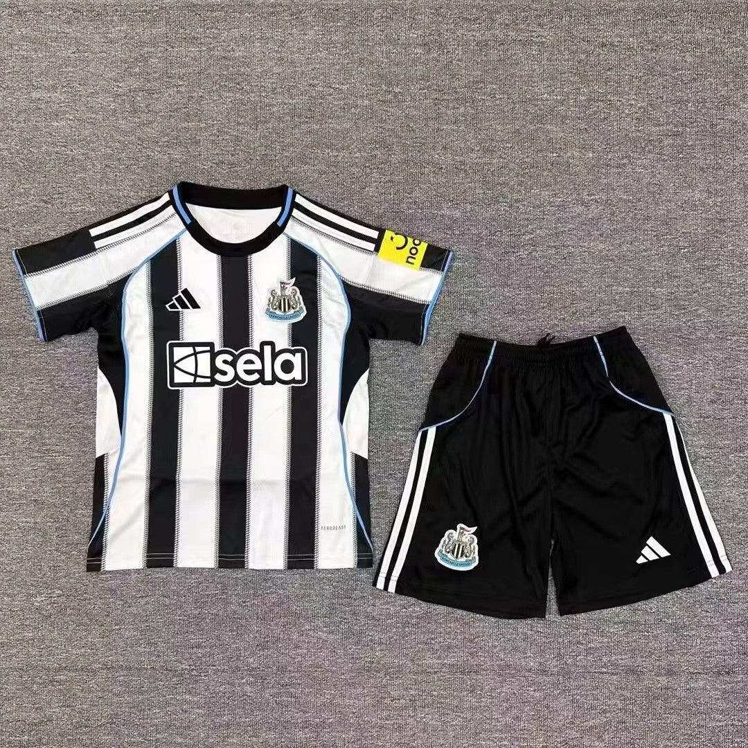 Newcastle United Home Kids Suit & Socks 25/26