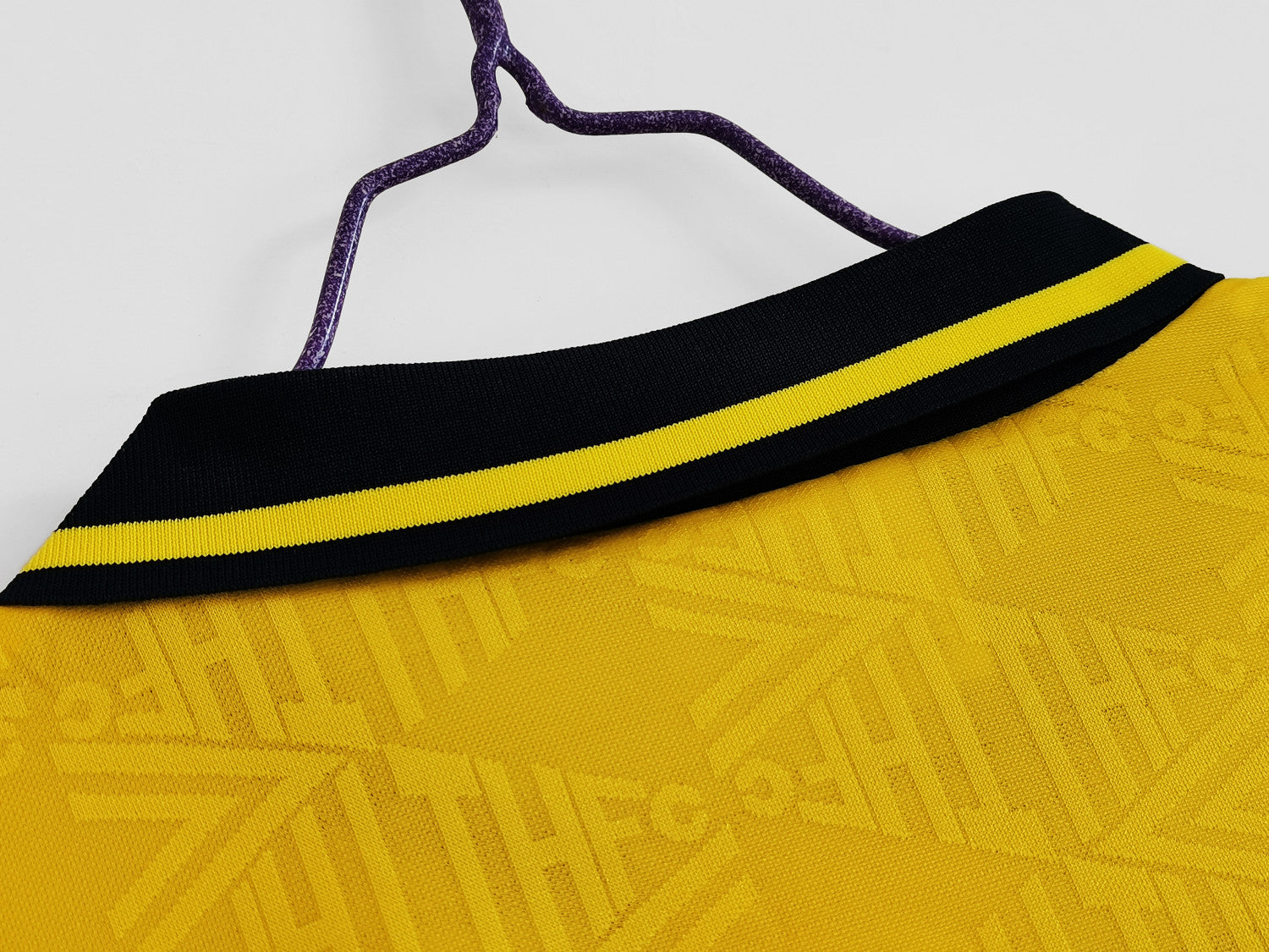 Tottenham yellow Retro Jersey 1992/94