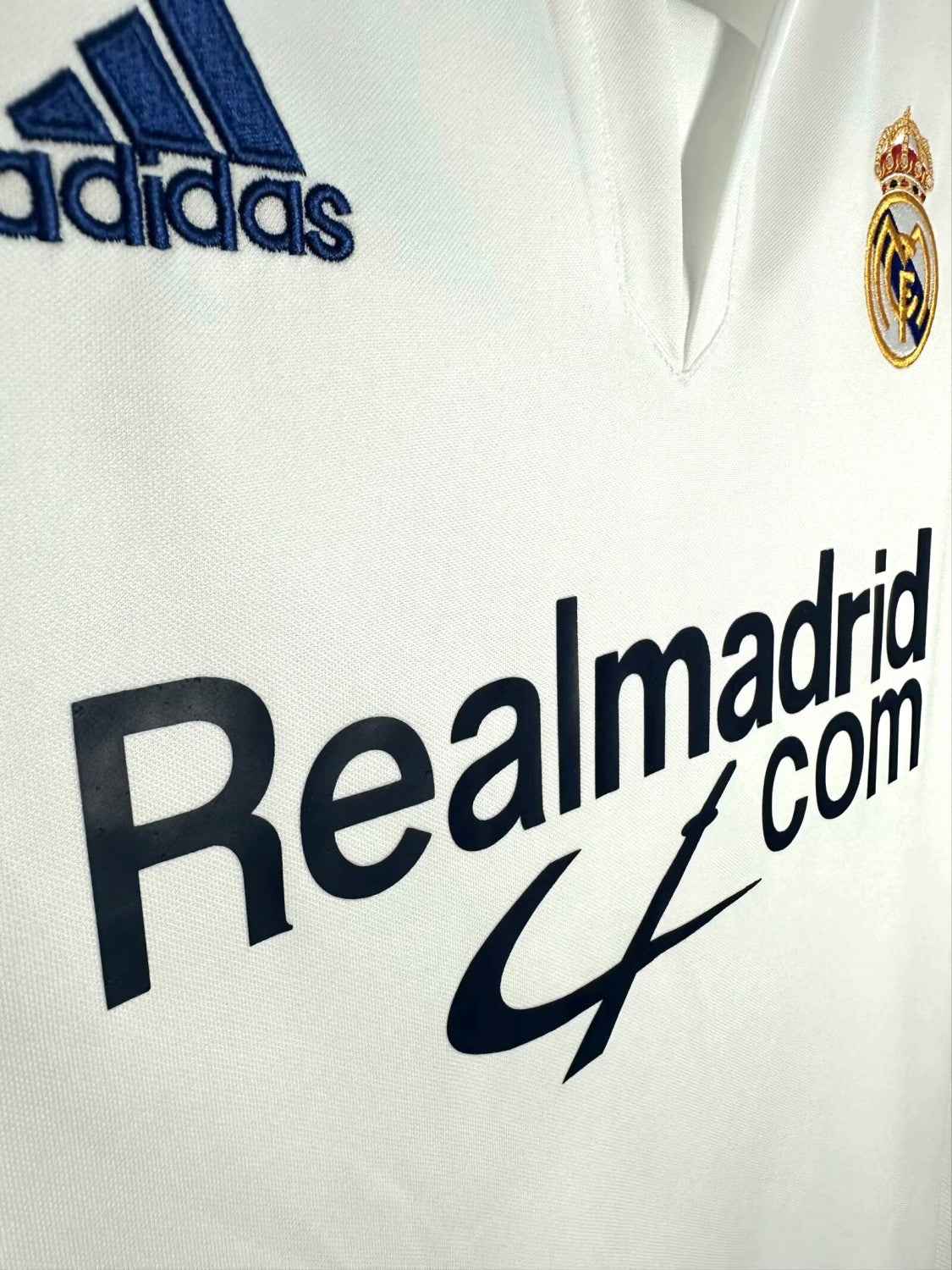 Real Madrid Home Retro Jersey 2001/02
