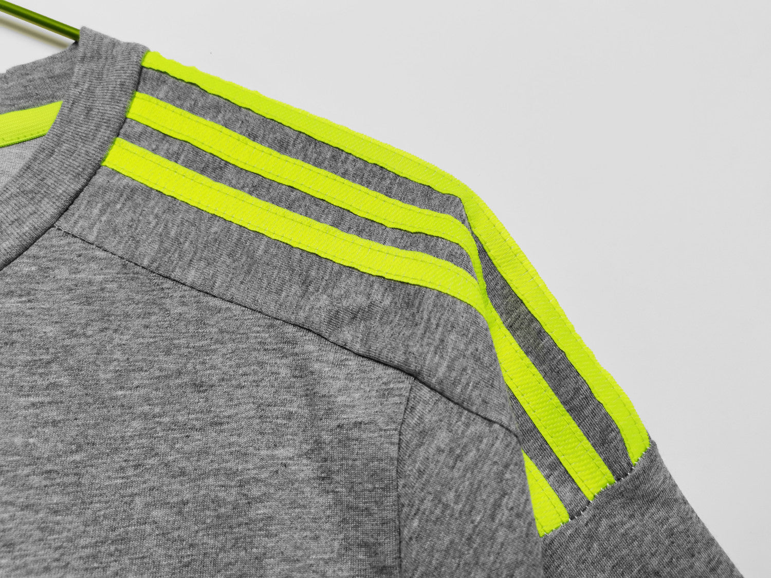 Real Madrid Away Retro Jersey 2015/16