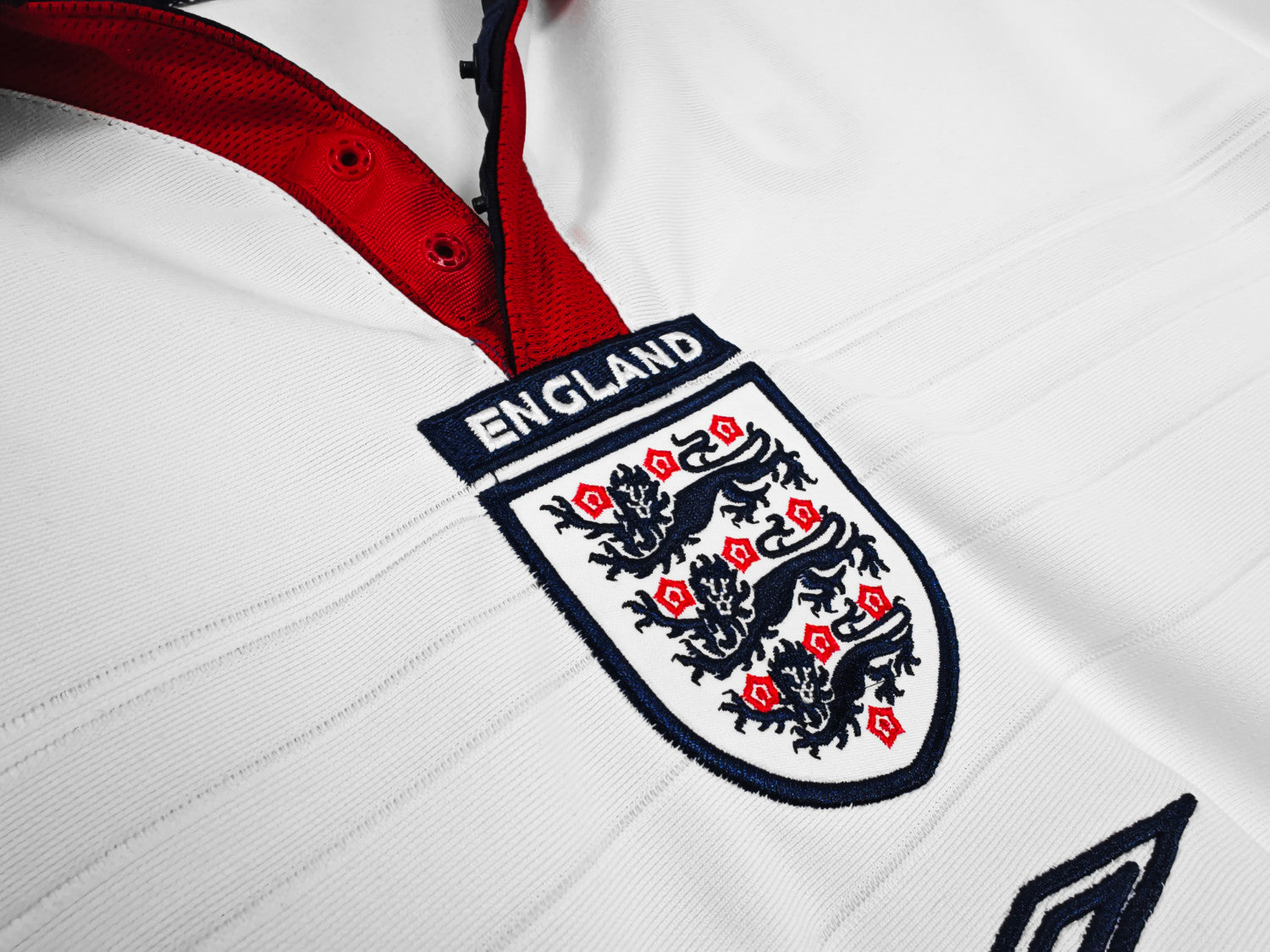 England Home Retro Jersey 2004/05