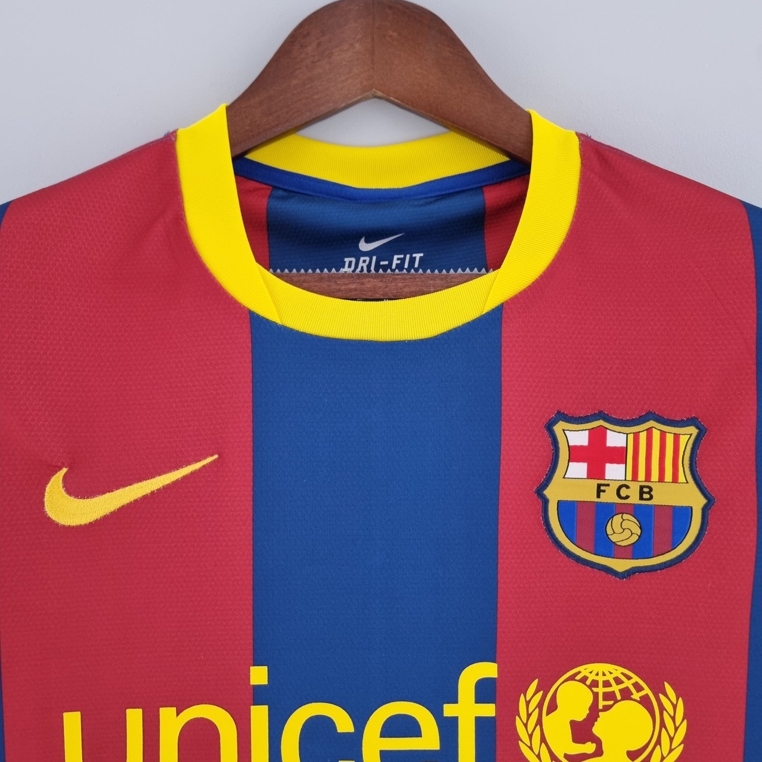 Barcelona Home Long Sleeve Retro Jersey 2010/11