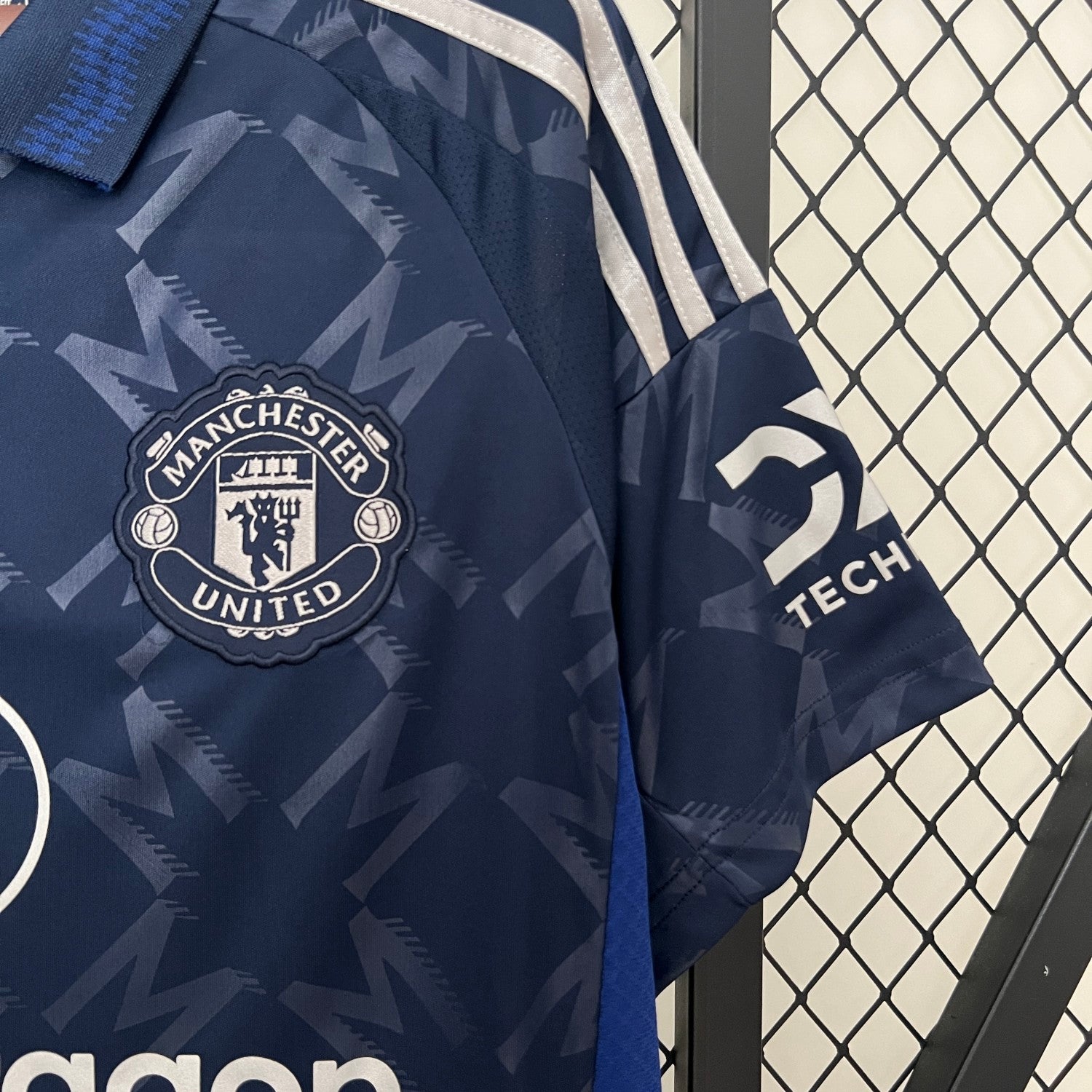 Manchester United Man Away Jersey 24/25
