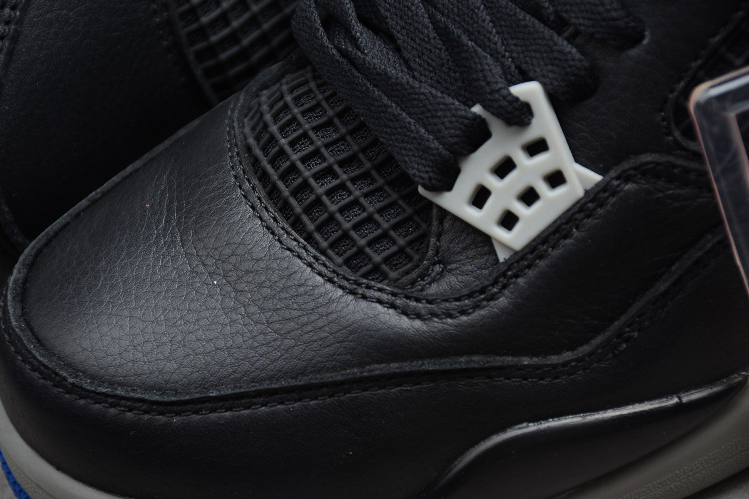 Air Jordan 4 Retro “Motorsport Away” 308497-006