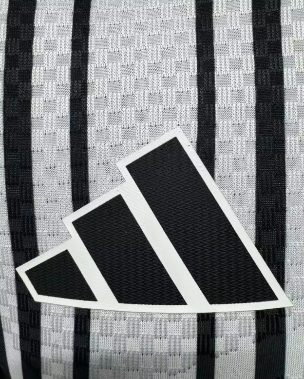 Newcastle United Man Home Player Jersey 26/27