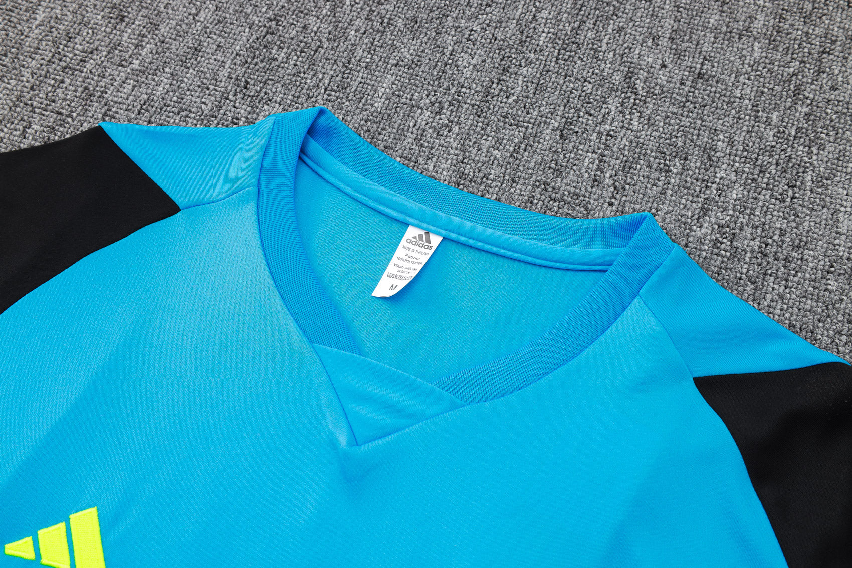 Arsenal Training Jersey 23/24