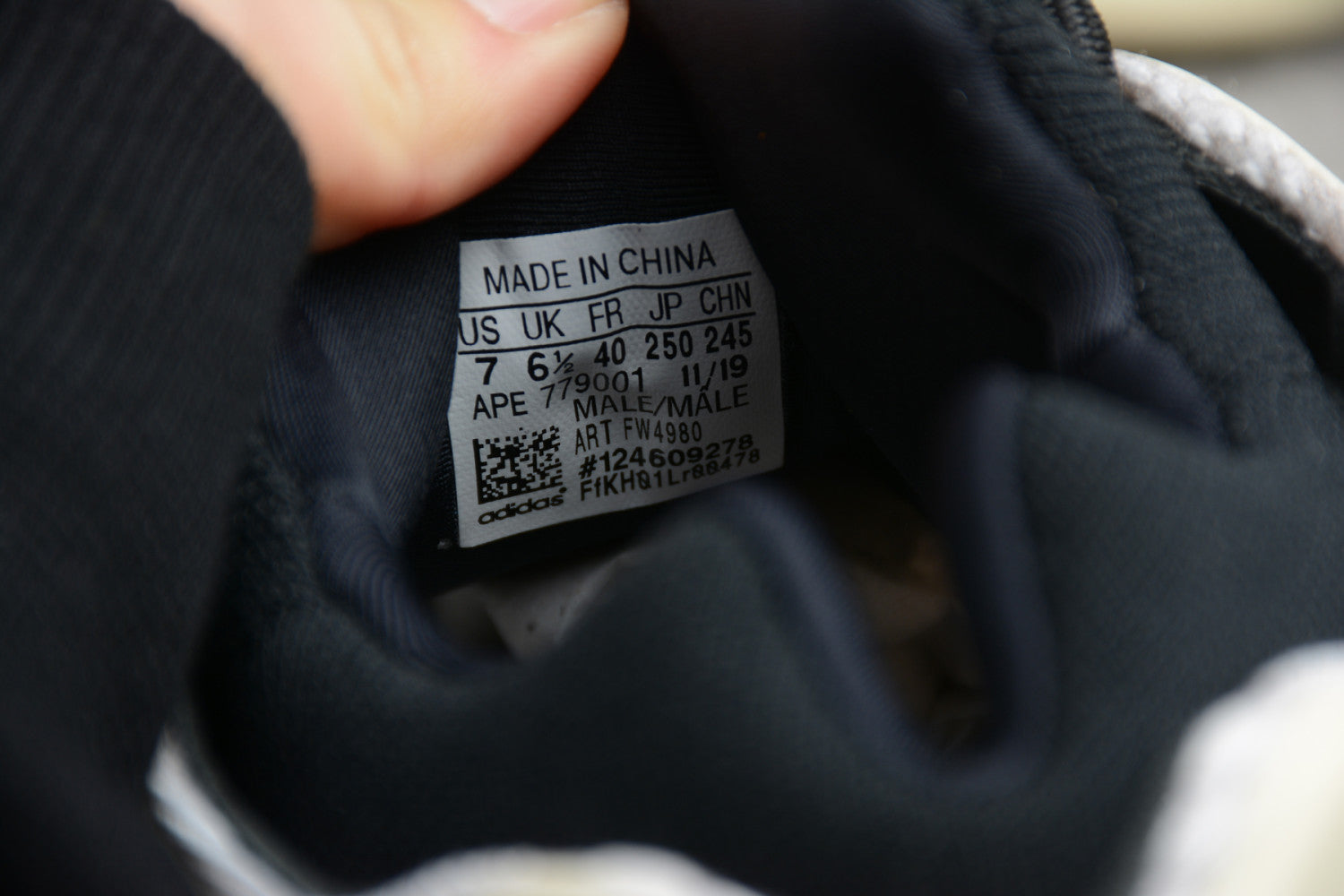 Yeezy Boost 700V3 Azael Black White FW4980