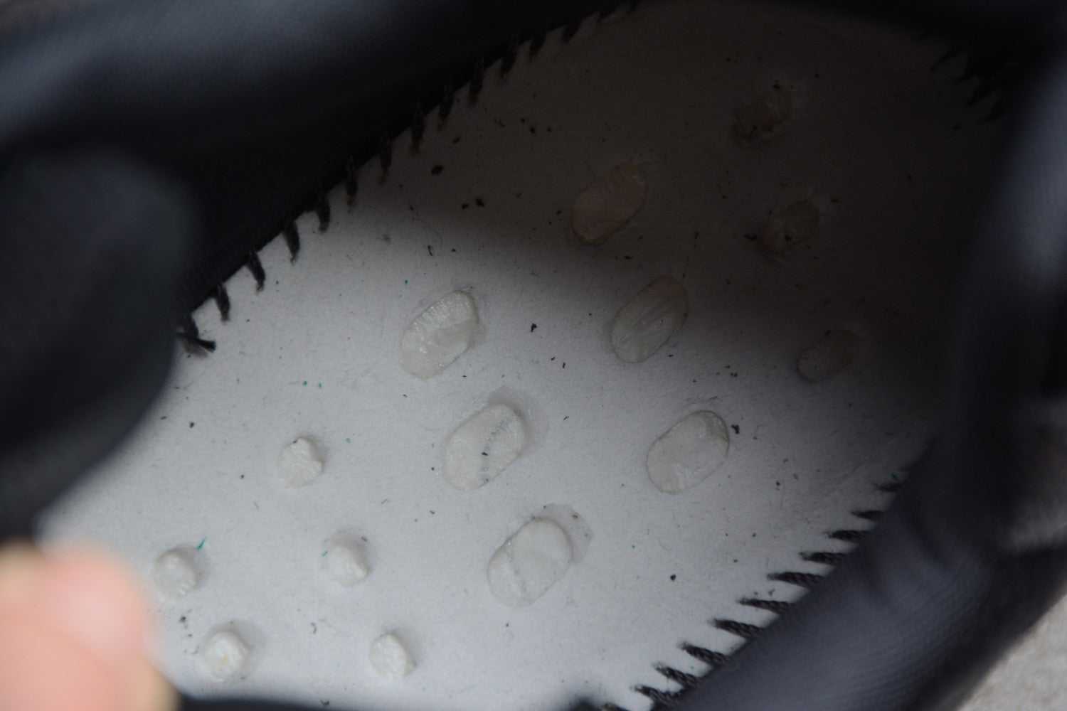 Yeezy 700 V2 Cool Black FU6684