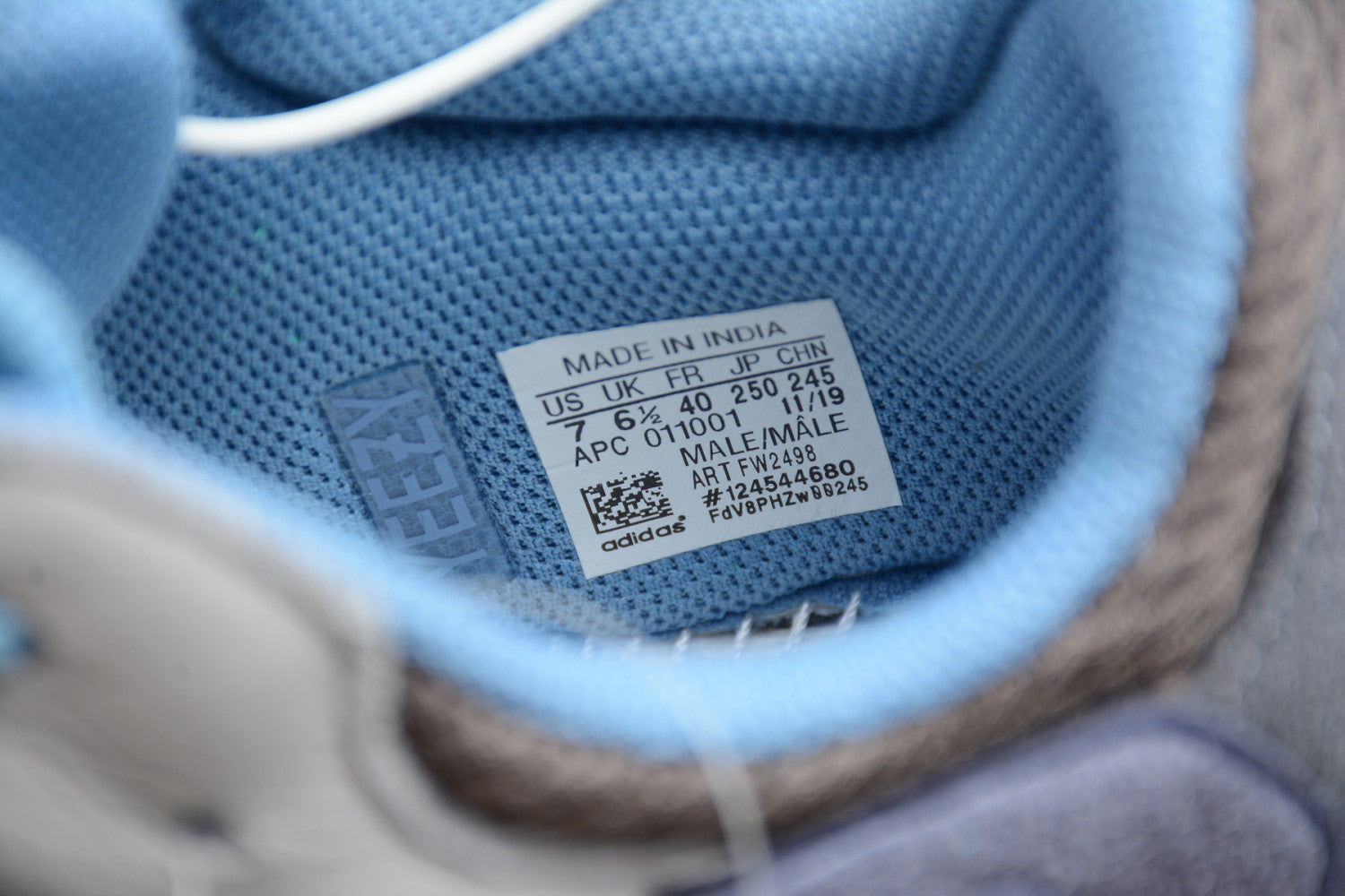 Yeezy Boost 700 “Carbon Blue” FW2498