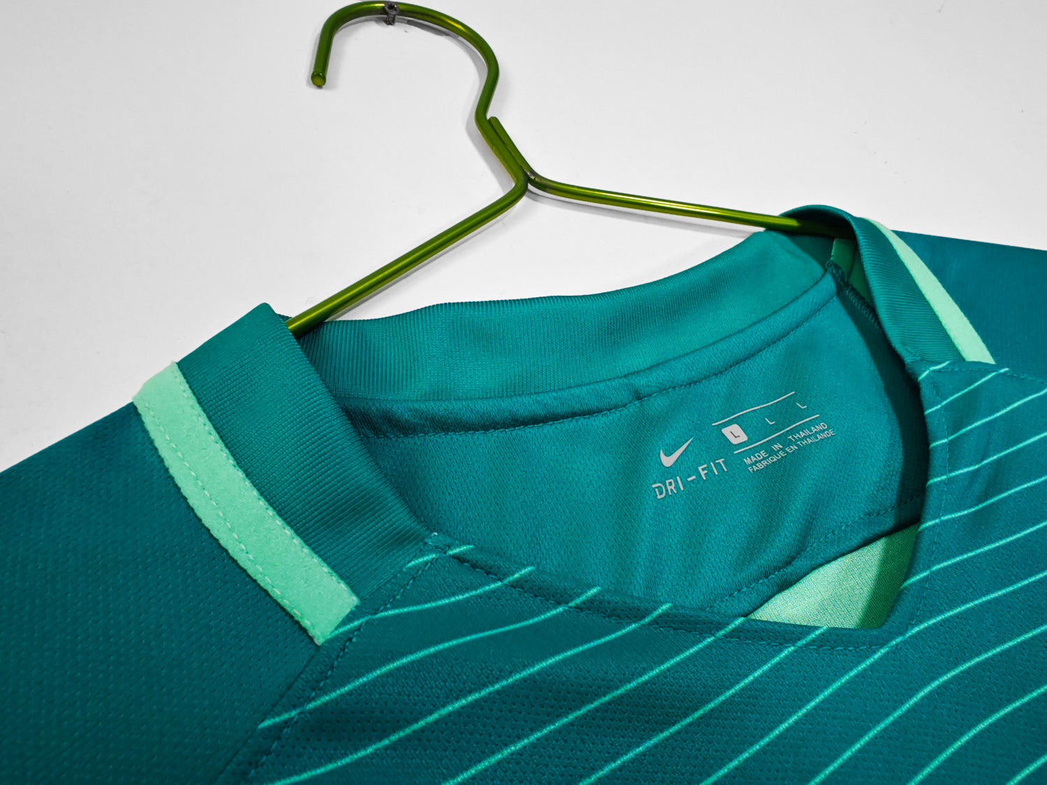 Barcelona Third Retro Jersey 2016/17