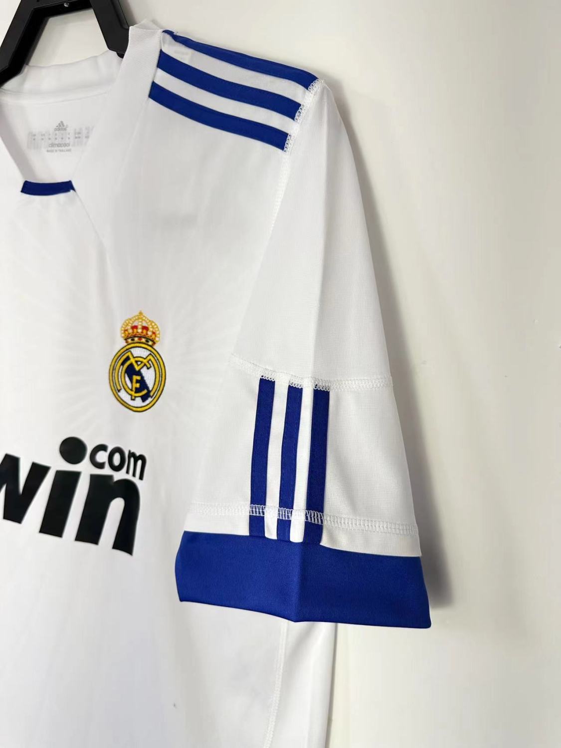 Real Madrid Home Retro Jersey 2010/11