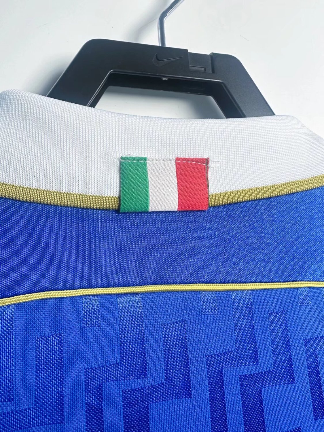 Italy Retro Home Jersey 1995