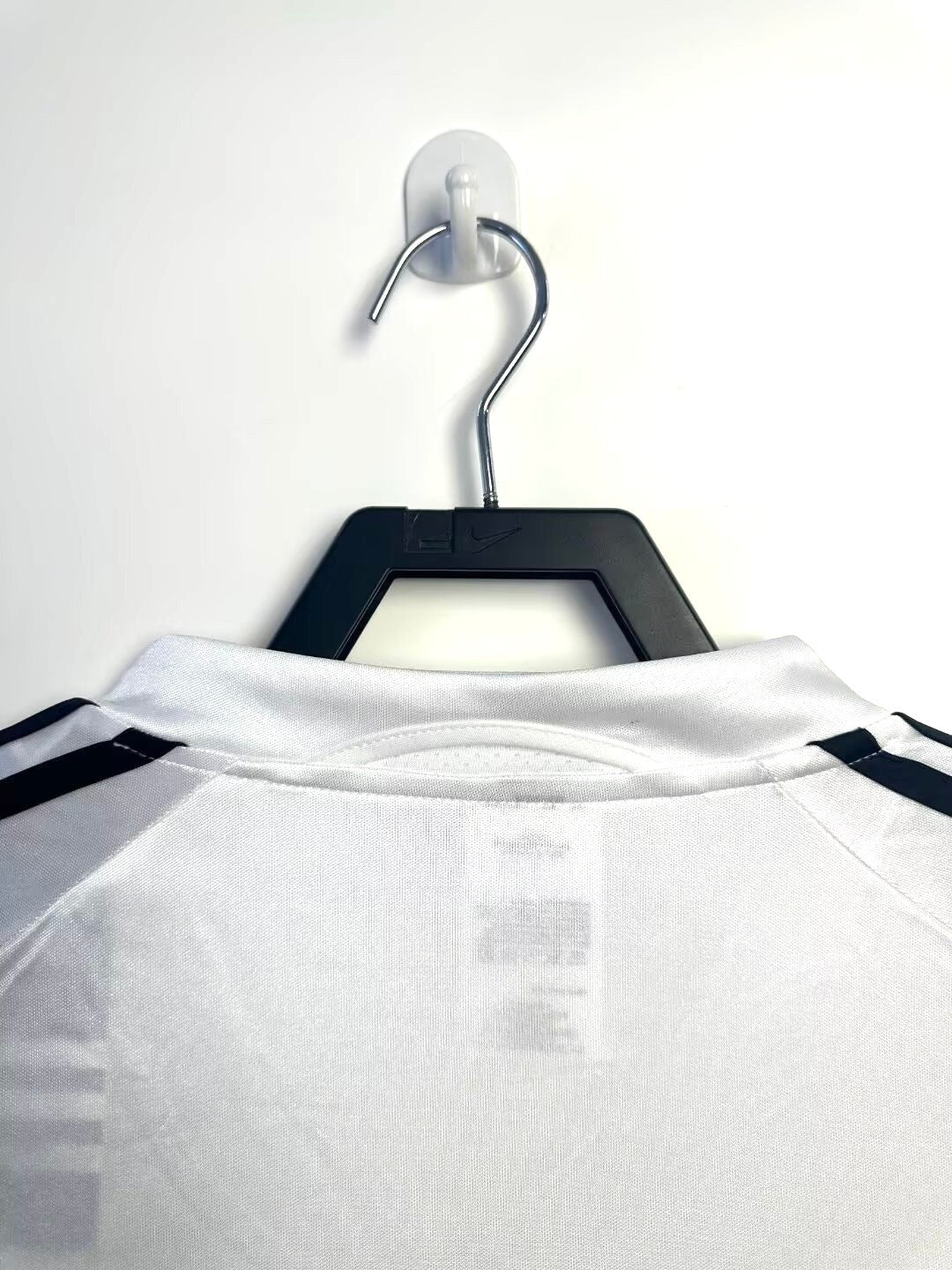 Real Madrid Home Retro Jersey 2004/05