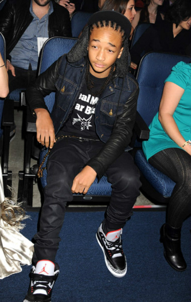 Air Jordan 3 OG “Black Cement” 854262-001