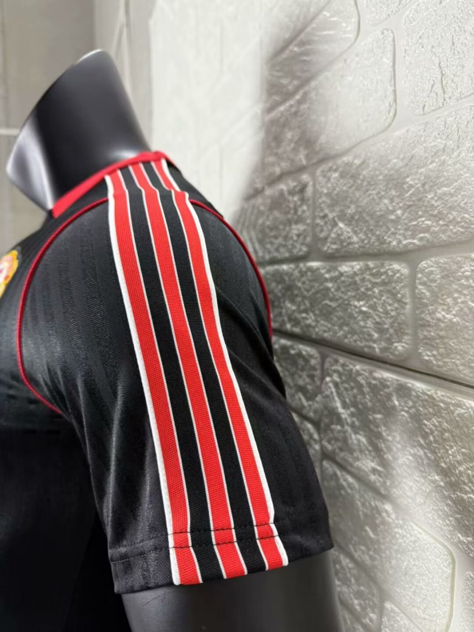 Manchester United Icons Black Player Jersey 25/26