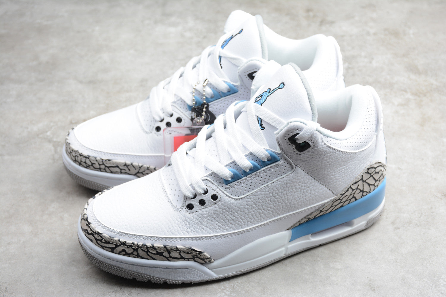 Air Jordan 3 “UNC” CT8532-104