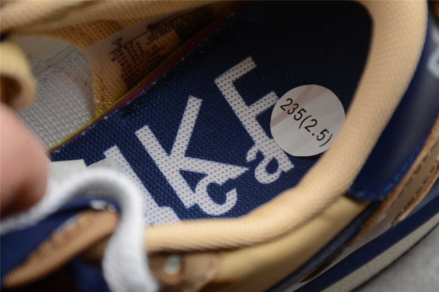 Sacai x VaporWaffle “Tour Yellow ”