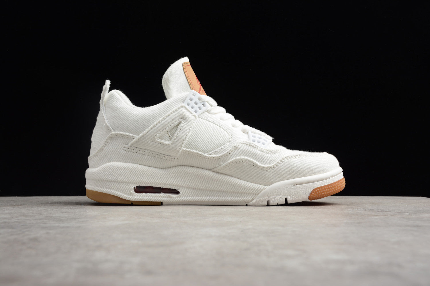 Levi's x Air Jordan 4 “White” AO2571-100