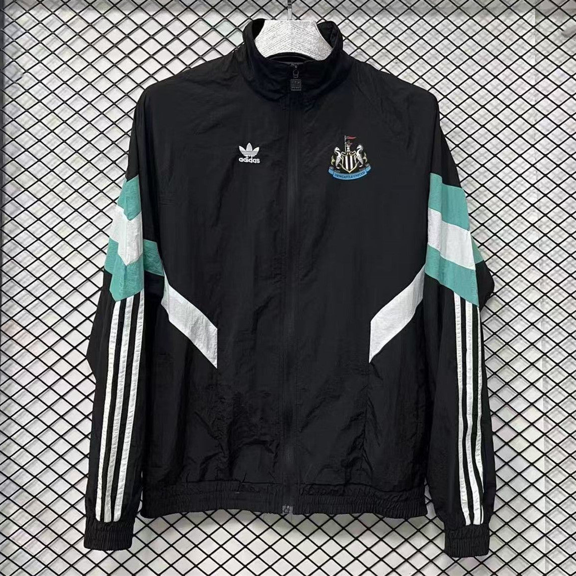 Newcastle United Training Windbreaker 2025
