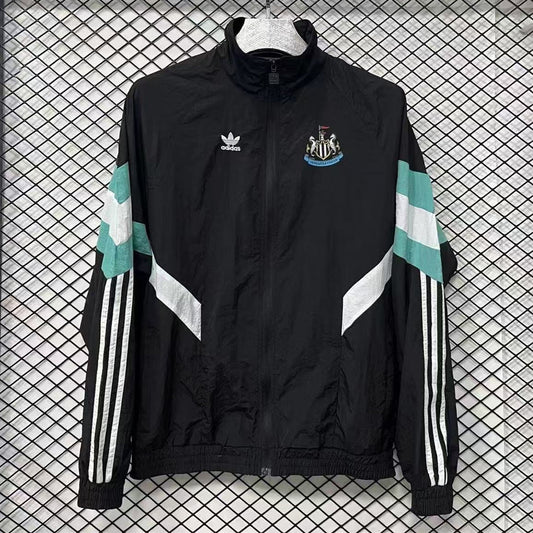 Newcastle United Training Windbreaker 2025