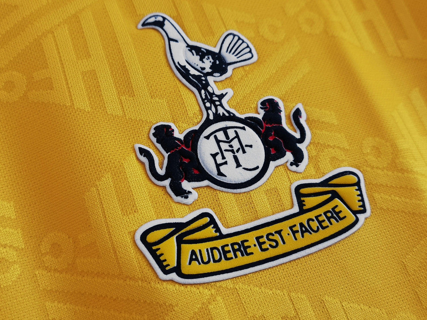 Tottenham yellow Retro Jersey 1992/94