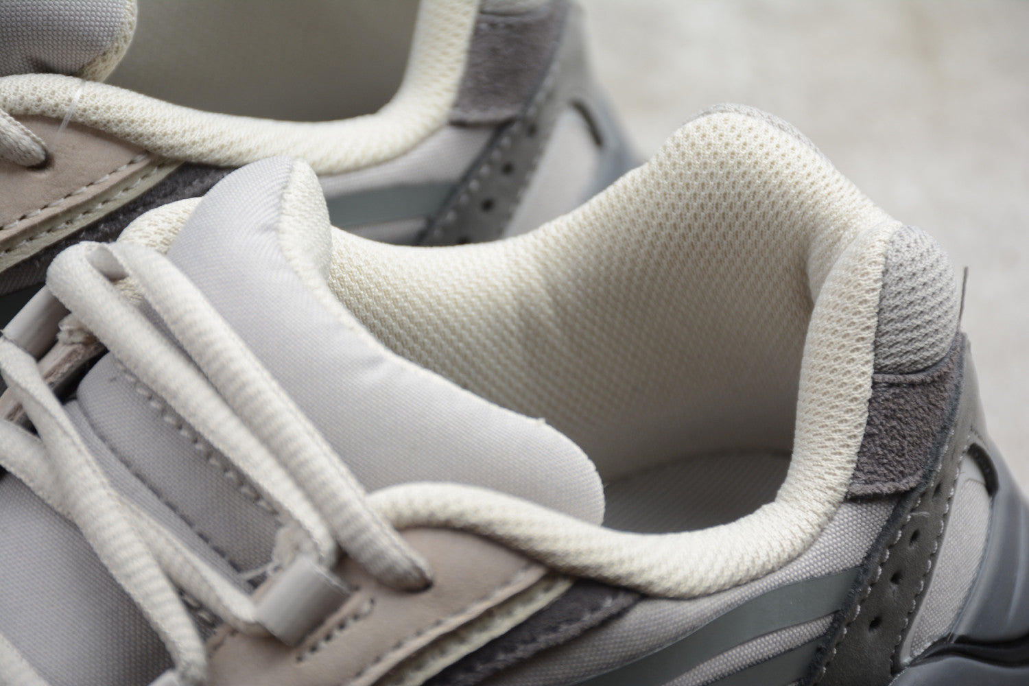 Yeezy 700 V2 Gray FU7914