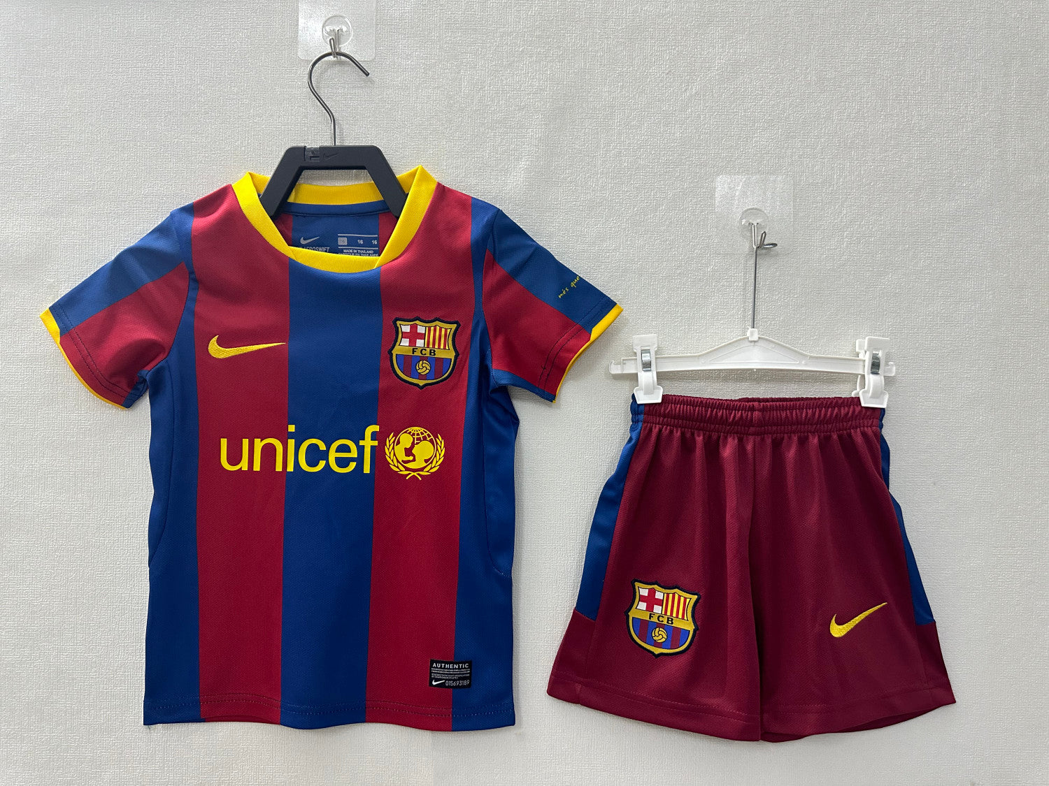 Barcelona Home Retro Kids Jersey 2010/11