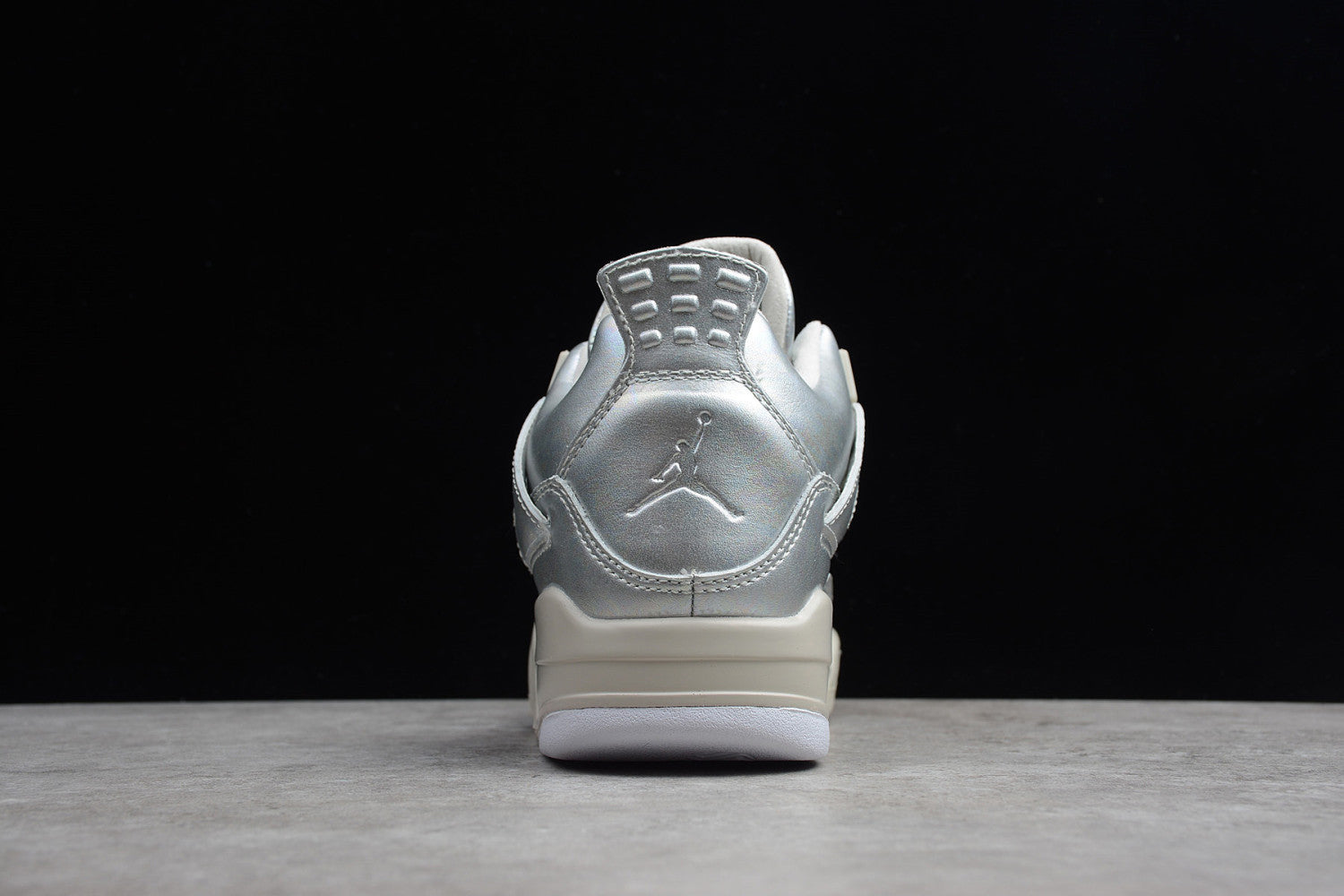 Air Jordan 4 Pearl 742639-045