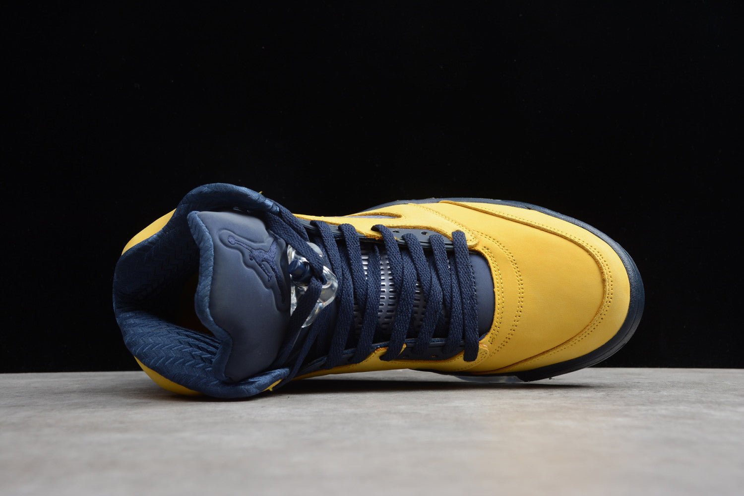 Air Jordan 5 Retro Michigan CQ9541-704