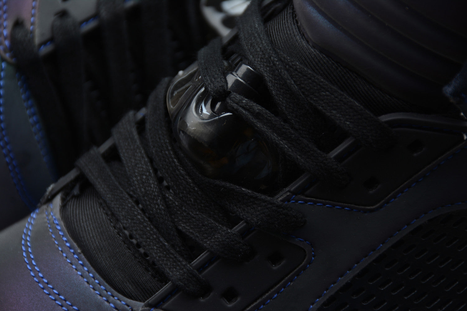 Air Jordan 5 WMNS “Oil Grey” CD2722-001