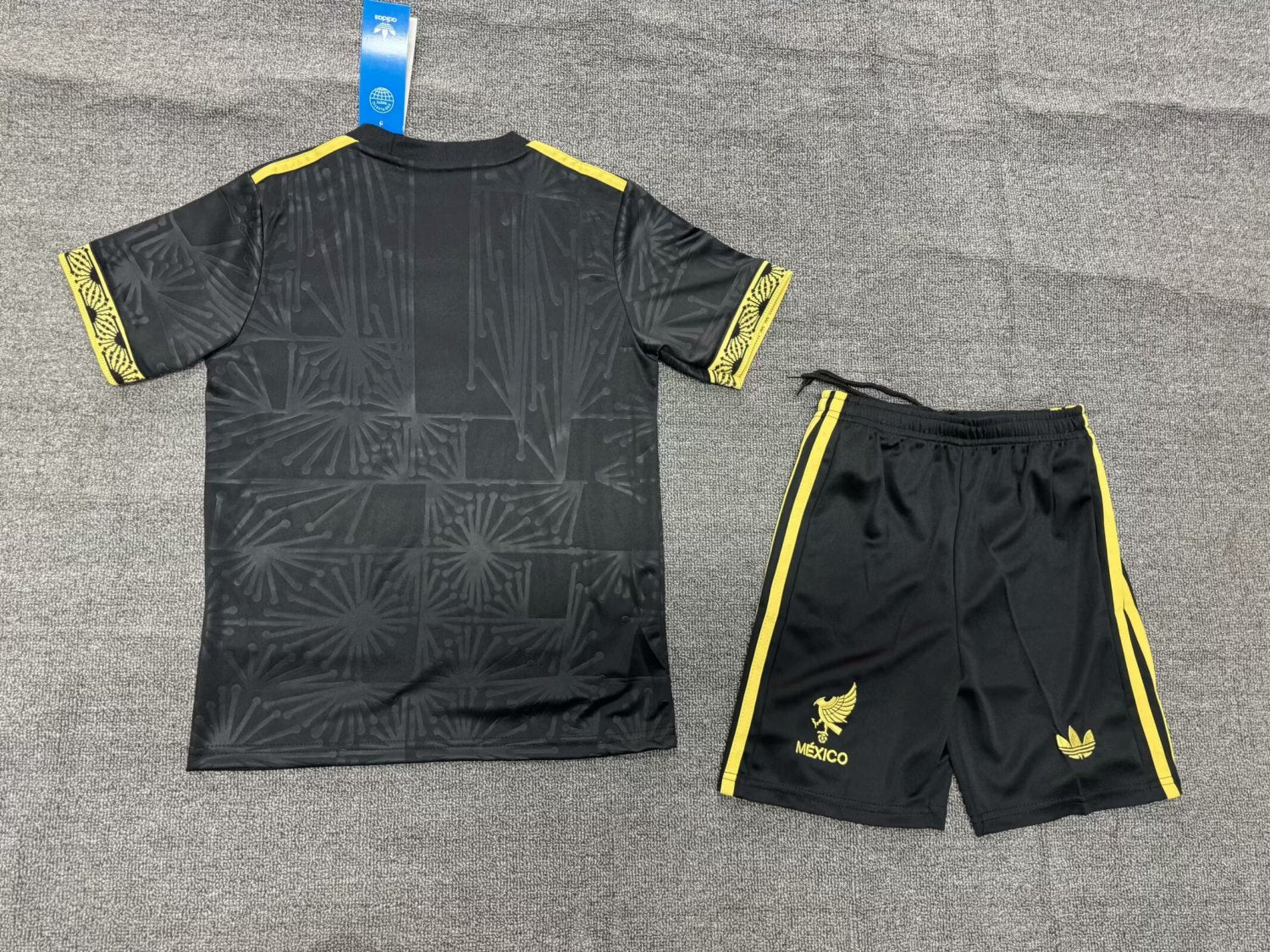 Mexico Gold 25/26 Kids Suit & Socks