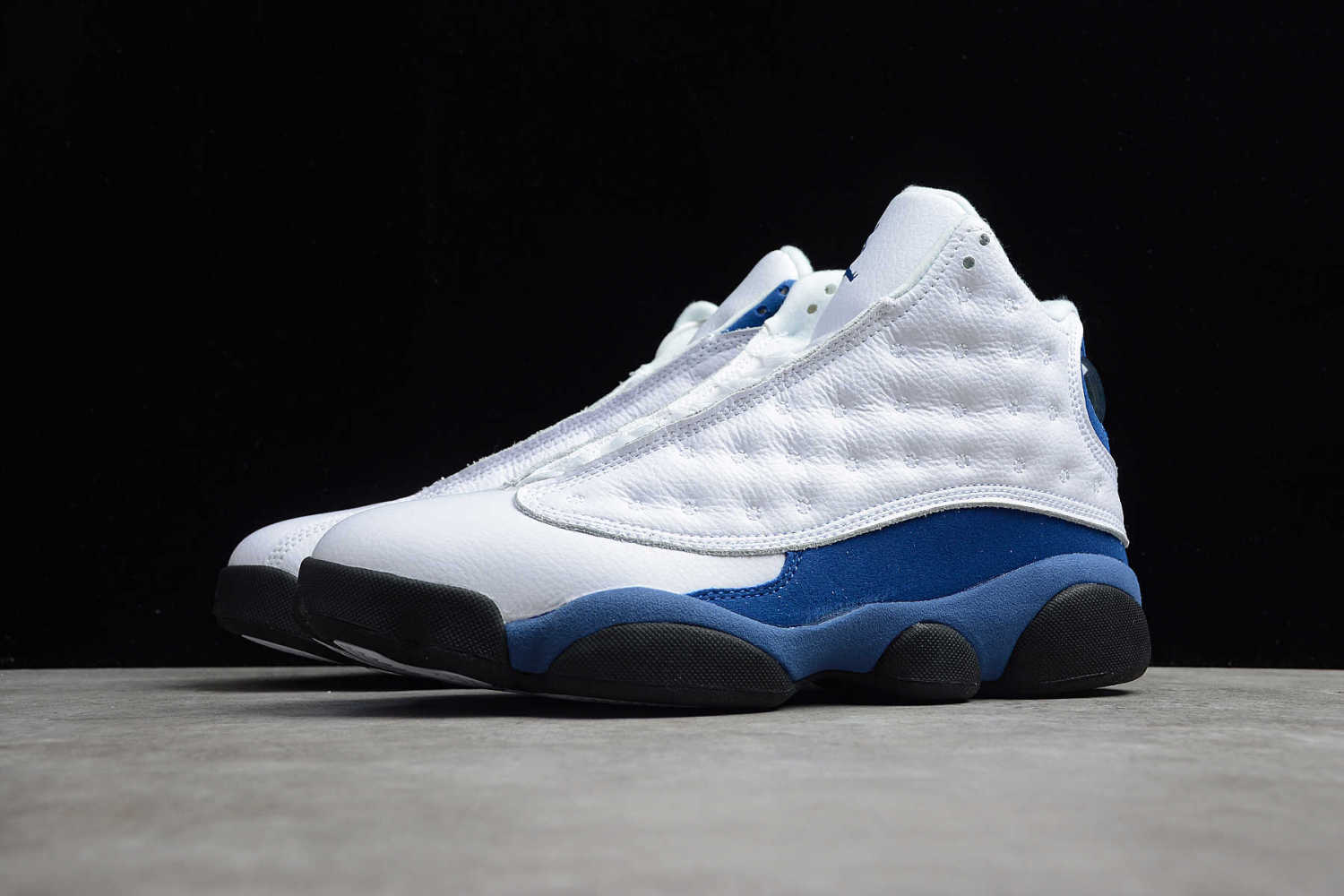 Air Jordan 13 “Hyper Royal” 414571-117
