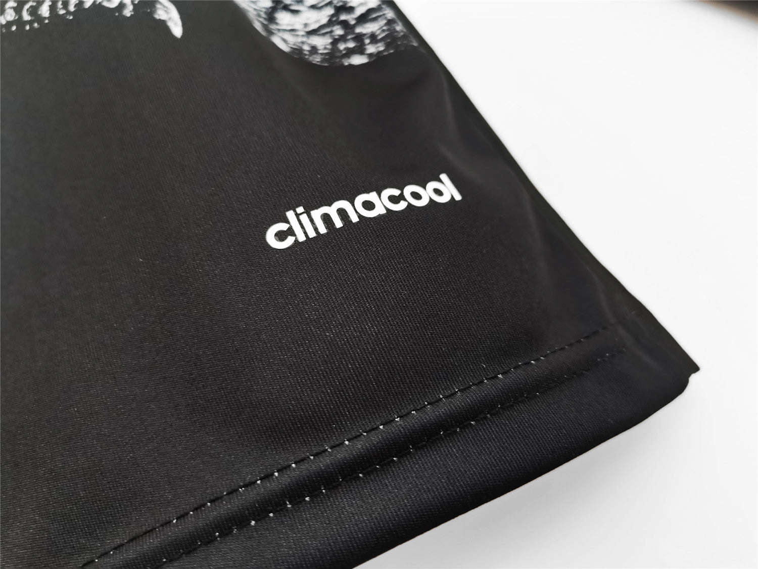 Real Madrid Third Long Sleeve Retro Jersey 2014/15