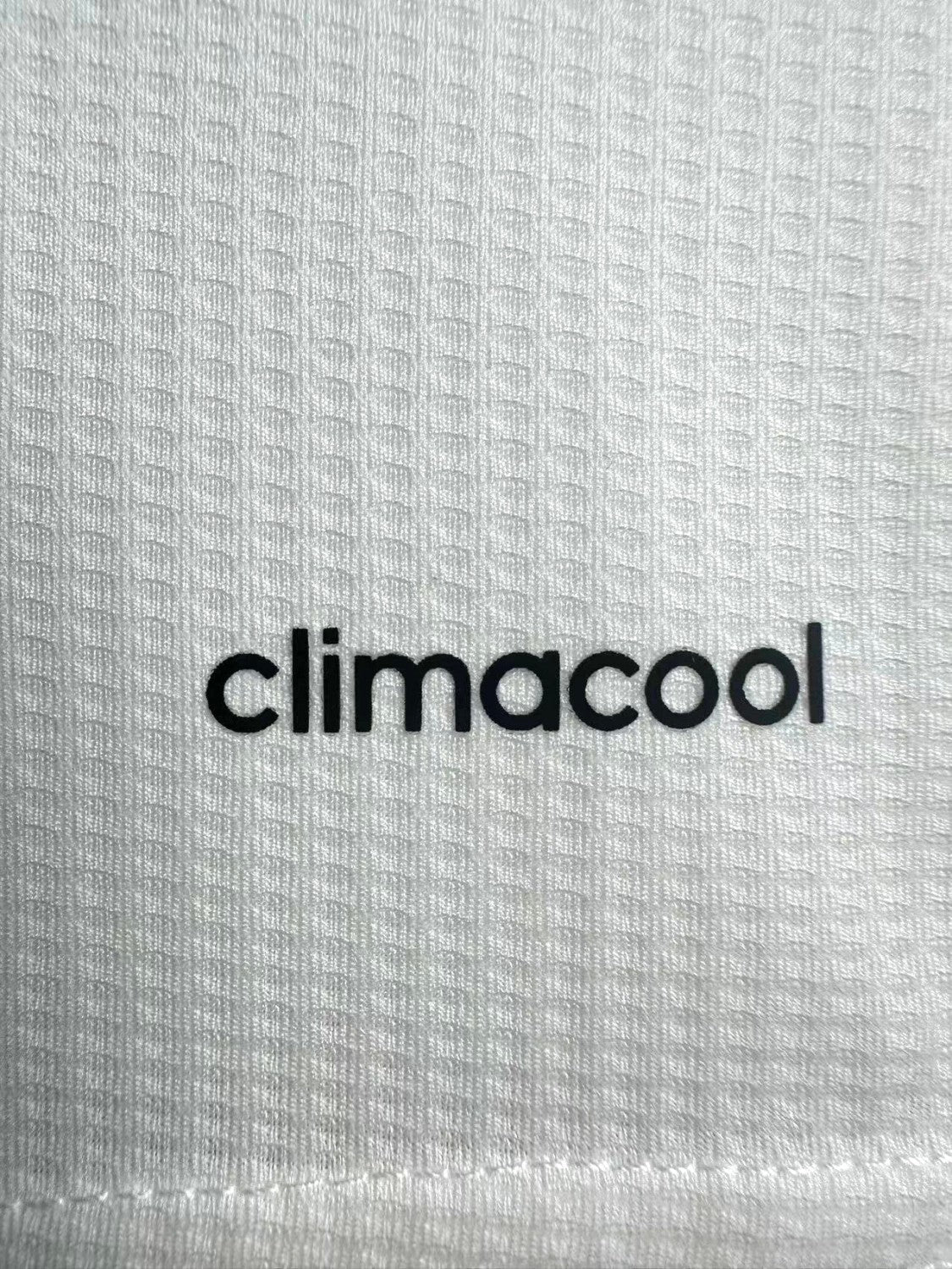 Real Madrid Home Retro Jersey 2015/16