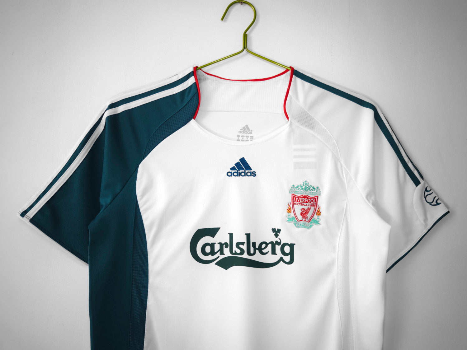 Liverpool Away Retro Jersey 2006/08