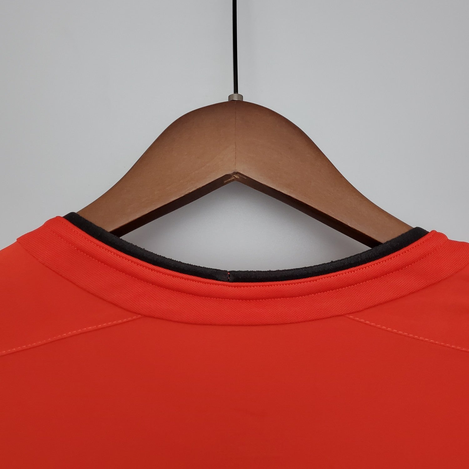 Manchester United Home Long Sleeve Retro Jersey 2002/04