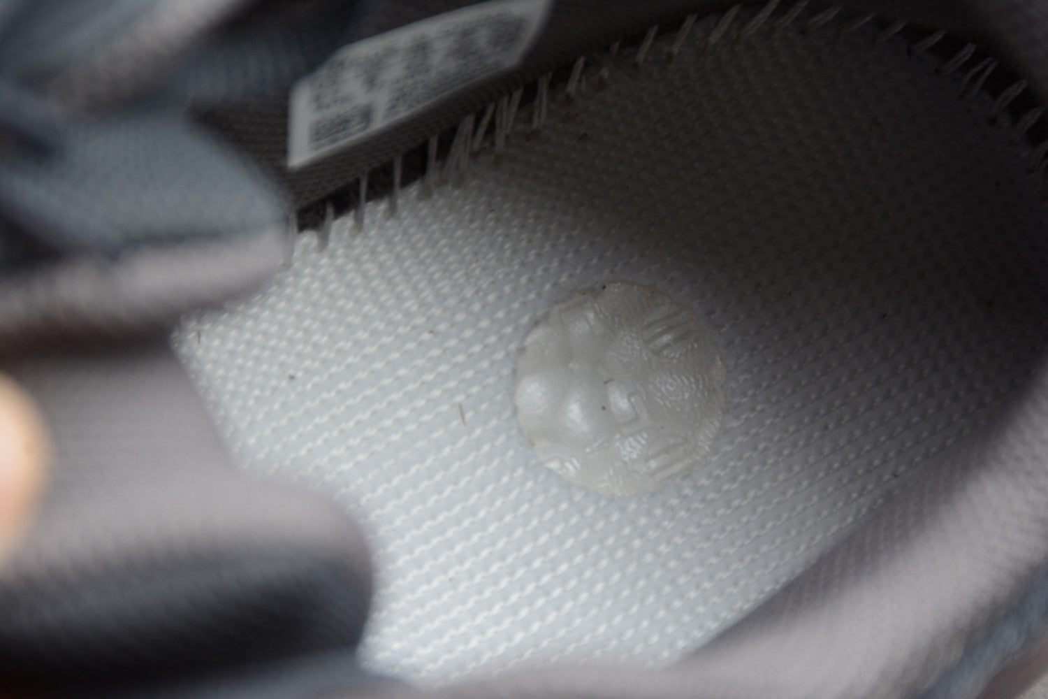 Kanye West x Adidas Yeezy Runner Boost 700 “Mauve” EE9614