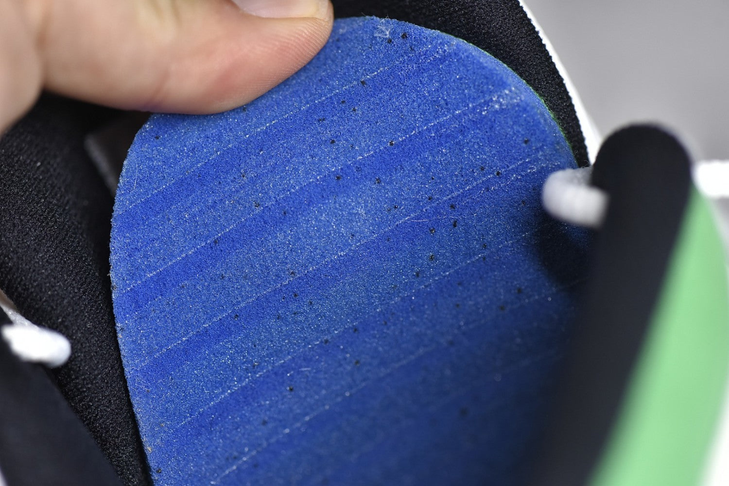 Air Jordan 13 “Lucky Green” 414571-113