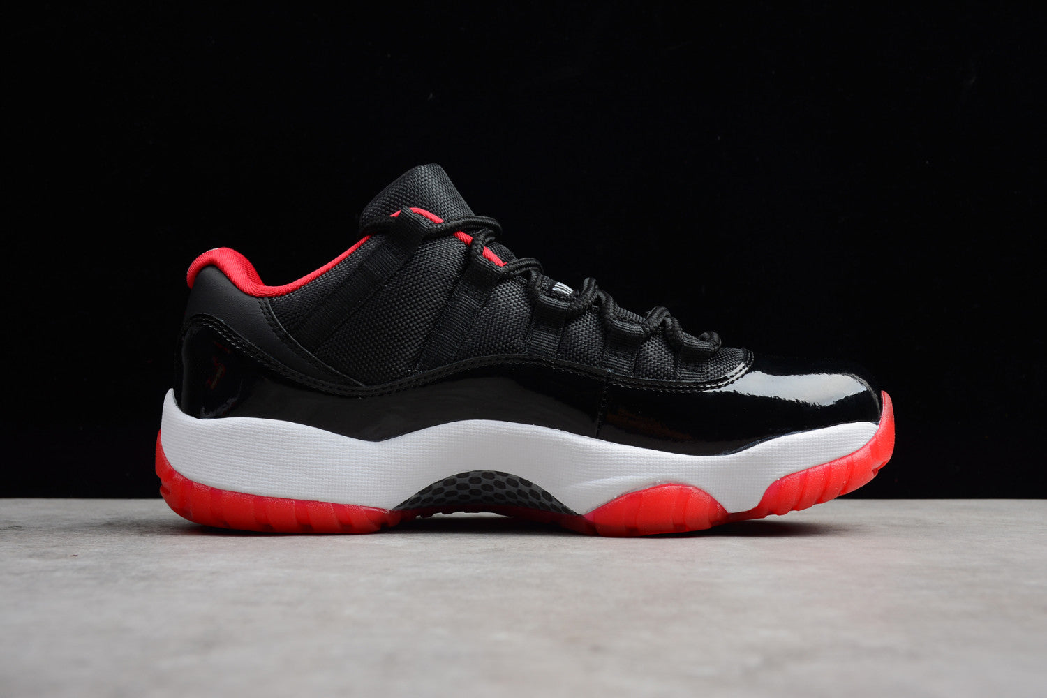Air Jordan 11 Low “Bred”AJ11 528895-012