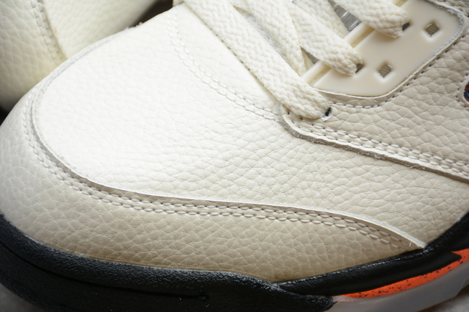 Air Jordan 5 “International Flight” 136027-148