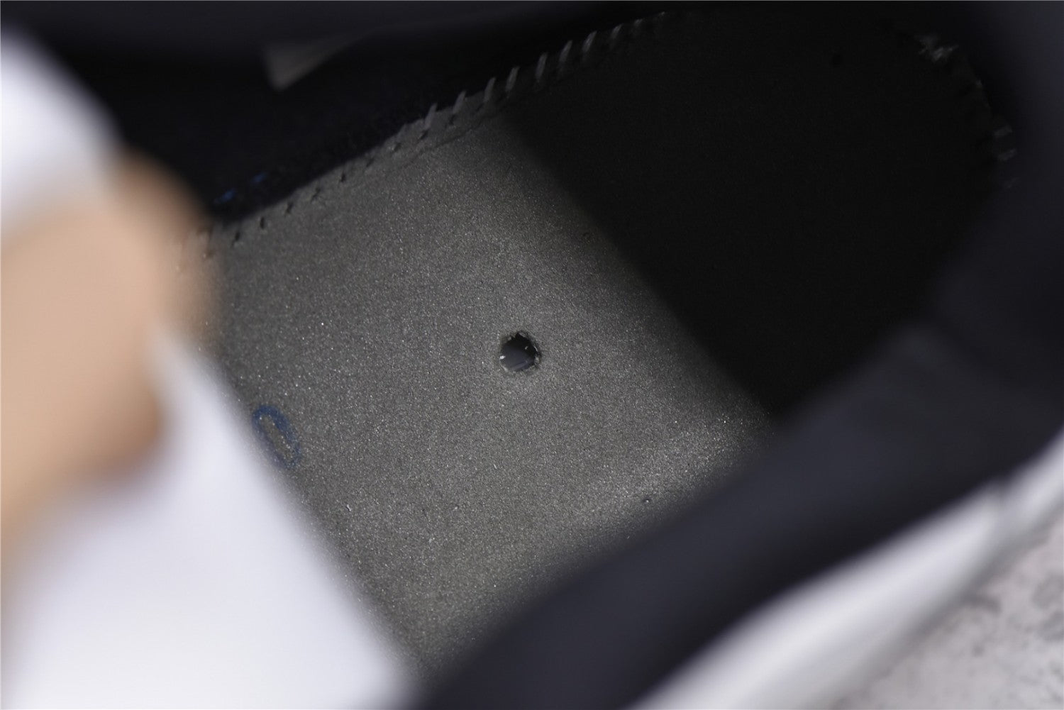 Air Jordan 11 Low Black Red AV2187-160