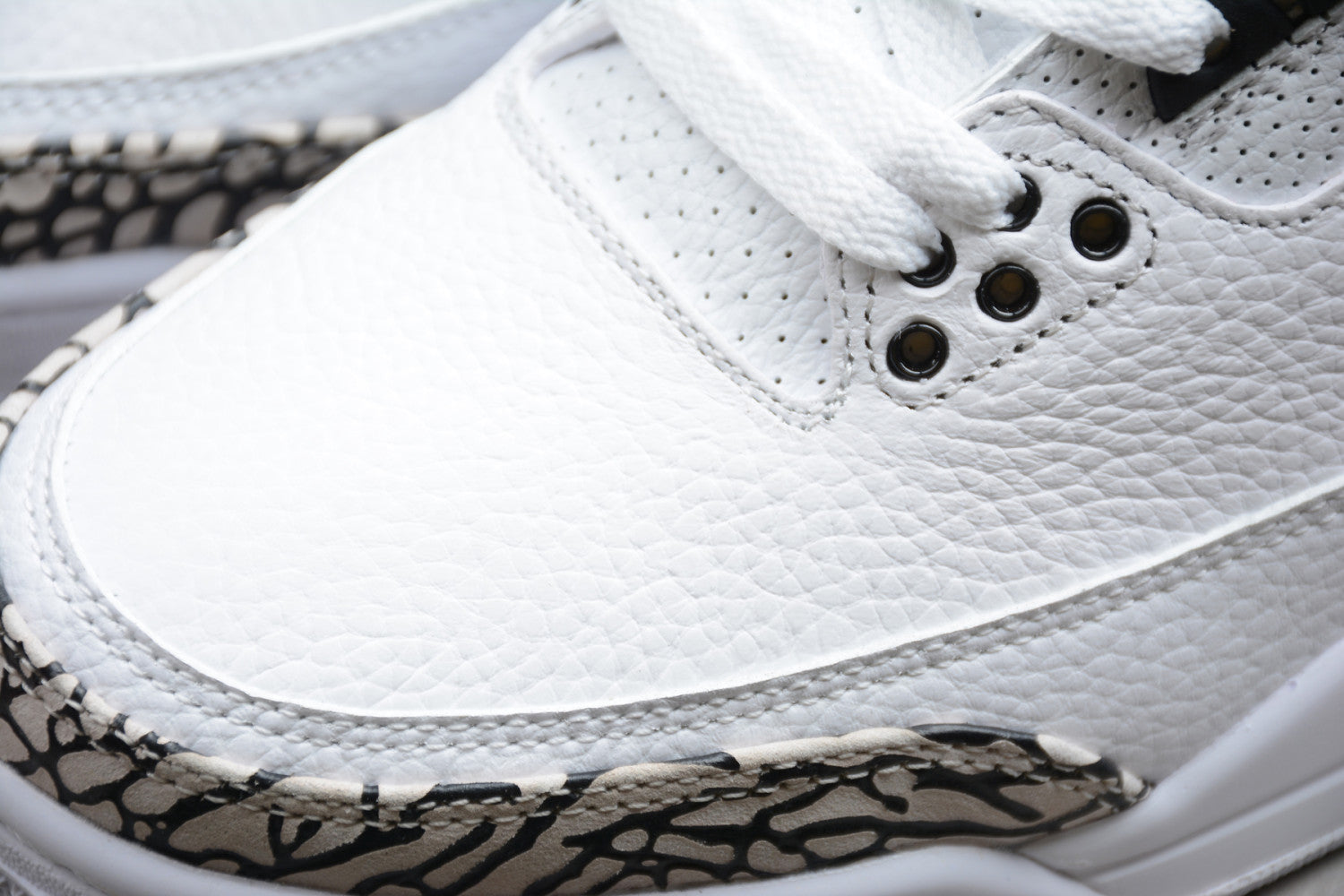 Air Jordan 3 White Blue Red AQ3835-325