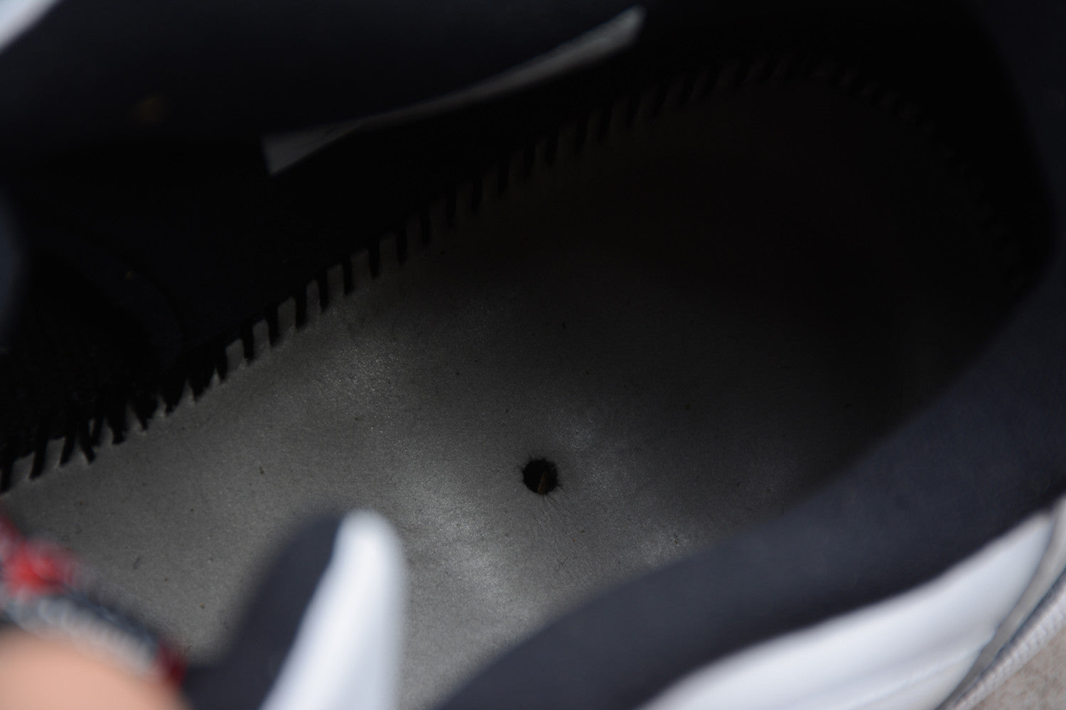 Air Jordan 11 Low Black Red AV2187-160