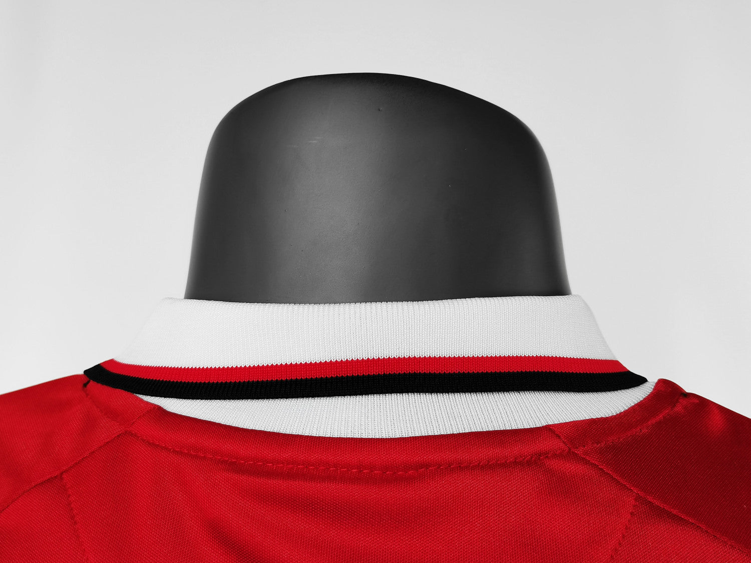 Manchester United Home Champions' League Final Retro Jersey 1999/00