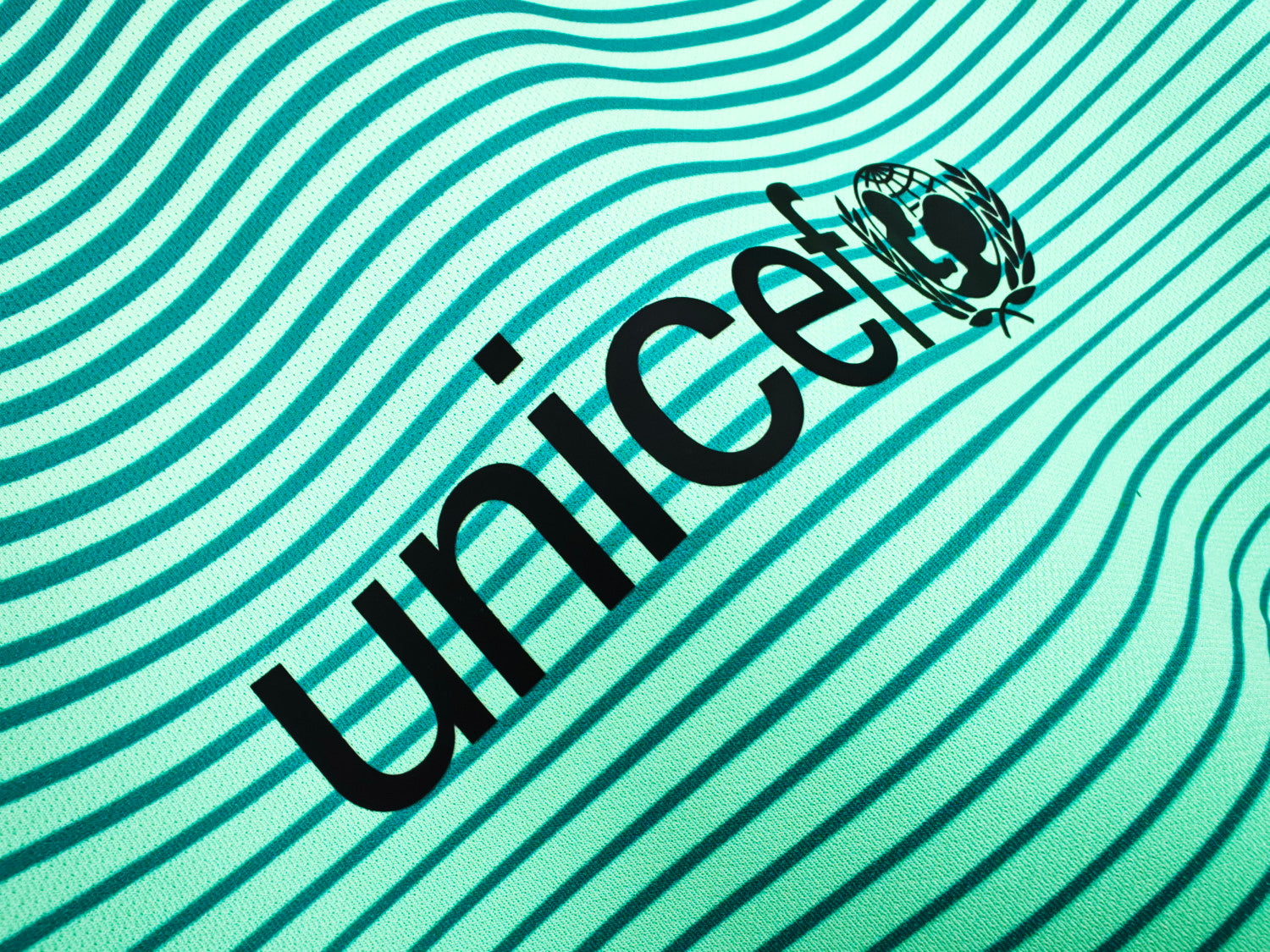 Barcelona Third Retro Jersey 2016/17