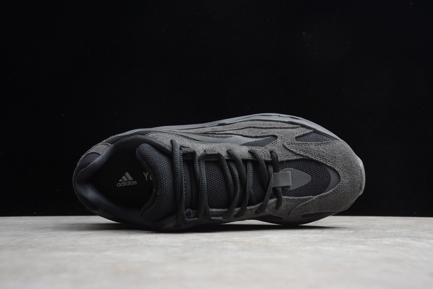 Yeezy 700 V2 Cool Black FU6684