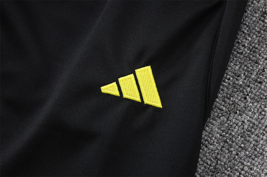 Manchester United Training Pants 25/26