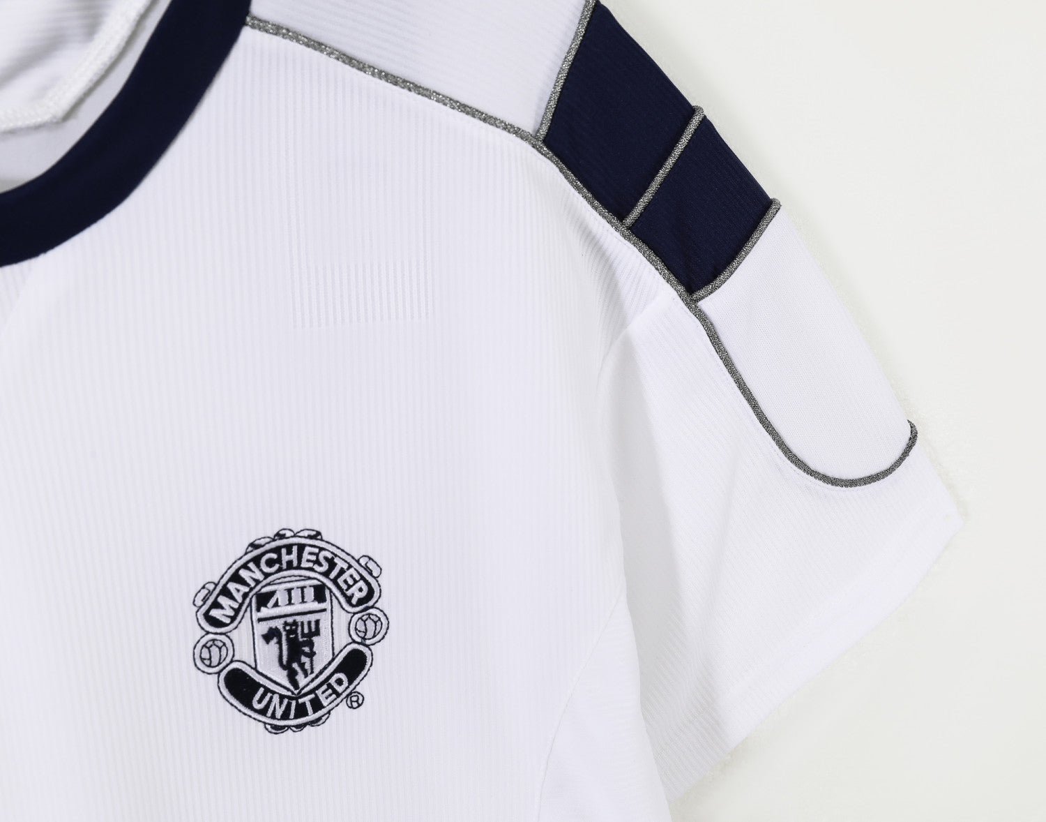 Manchester United Away Retro Jersey 2000/01