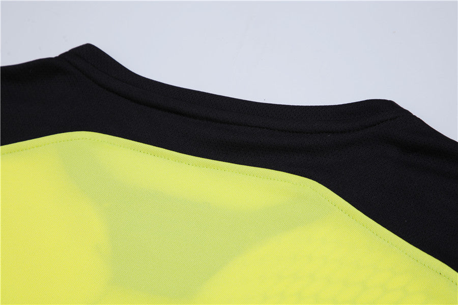 Liverpool Away Retro Jersey 04/05